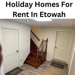 Celebrate the Season: Your Holiday Retreat Awaits in Etowah
