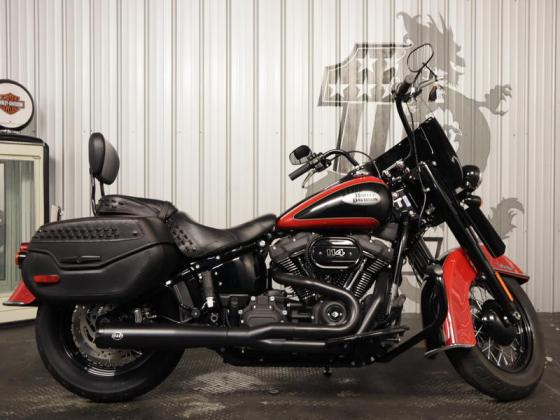 2022 Harley-Davidson® FLHCS - Heritage Classic 114