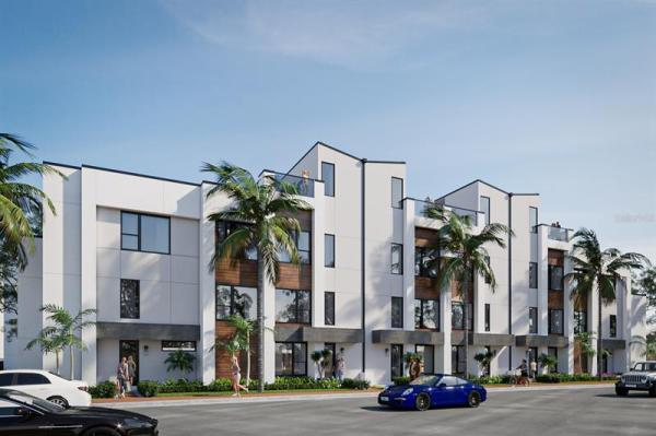 Downtown Sarasota Florida townhome living at 2182 Fruitville Road, Sarasota, Florida 34237! Close to beaches!