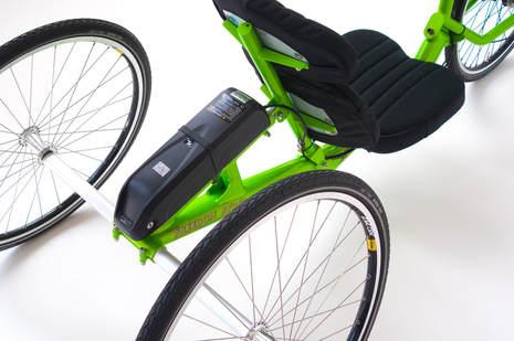 Electric Wheelchair Handcycle