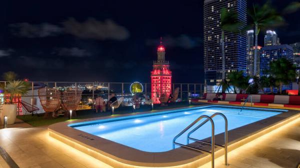 Elevate Your Evenings at Night Swim Rooftop Bar