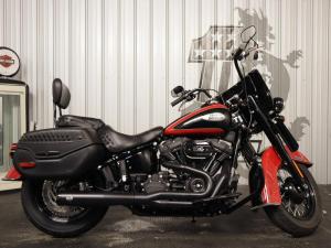2022 Harley-Davidson® FLHCS - Heritage Classic 114