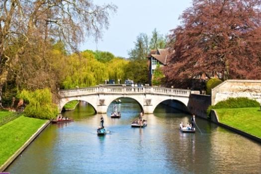 Windsor Stonehenge and Oxford Tour from London