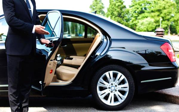 Elevate Your Corporate Travel with Shazli's Limo Service