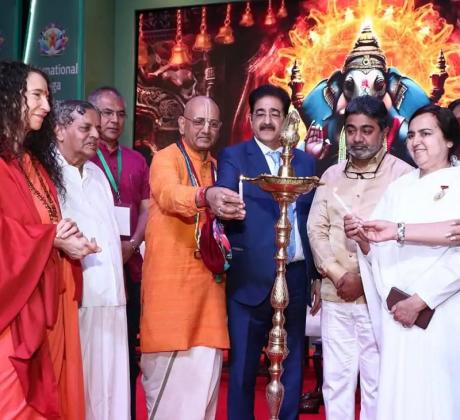 Sandeep Marwah Inaugurates International Yoga Conclave and Wellness Expo 2024