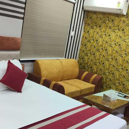Super deluxe room in Hooghly