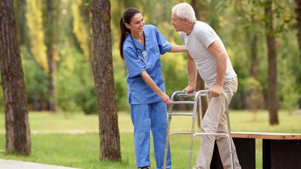 Become a Skilled Caregiver with Our Expert Training Courses - Enroll Now!