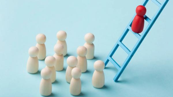Top Three Best B2B Contact Database Providers