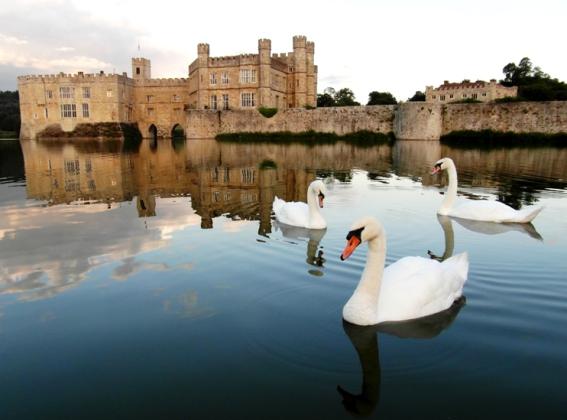 The Best & Affordable Group Tours in London
