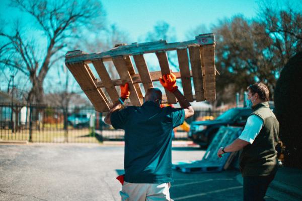 Bulk Gaylord Box Pick-Up | FREE Bulk Gaylord Box Removal Service – Fast & Reliable!