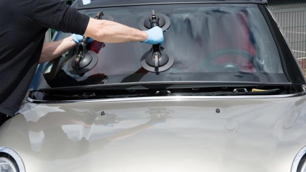 Carmichael Auto Glass & Windshield Replacement Specialist