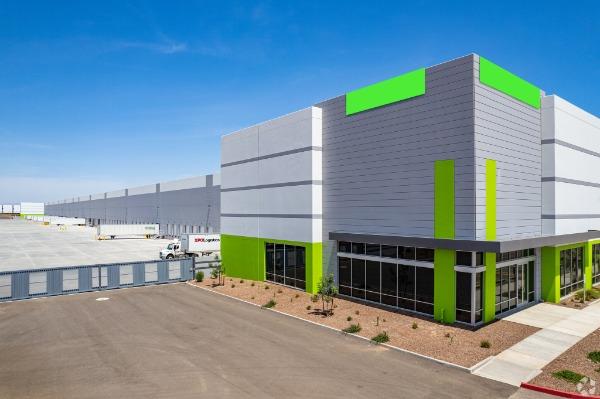 Commercial Parking Space at Cubework Glendale with No Hidden Fees