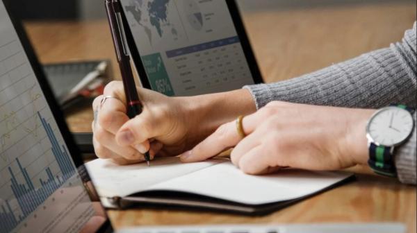 Content Optimizer Use Data to Enhance B2B Marketing Strategies