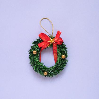 Durable Christmas Wreath Hanger for Front Door – Festive & Easy Installation