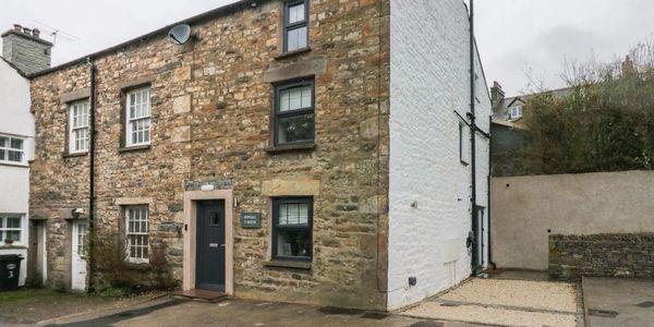 Get the Best Cottages to Stay in Lake District