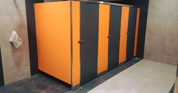 How do you maintain toilet cubicles?