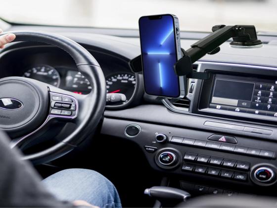 Shop Online Best Adjustable Car Phone Holder at an Affordable Price