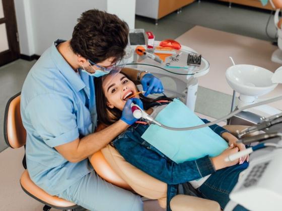 Camarillo Dental Can Help Keep You From Getting Gum Disease