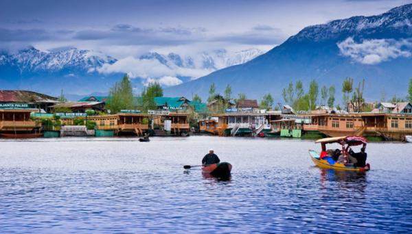 Explore North India with Divine Voyages – Customized Tour Packages
