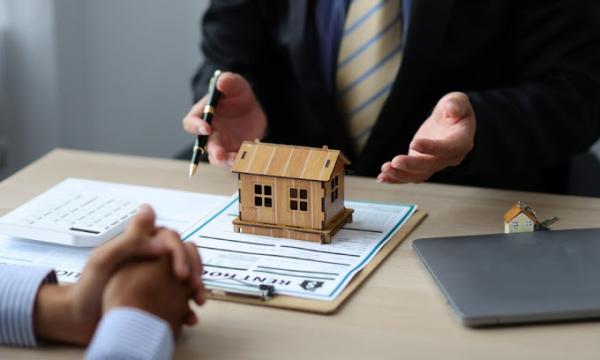 Mortgage consulting | Erika Rosas, Realtor/Agent with RE Florida Homes