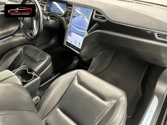 Premium Interior Detailing Services in Lawrence