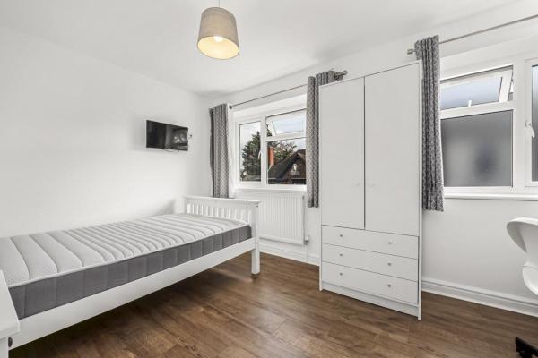 Affordable Housing for Students on Howard Road, London