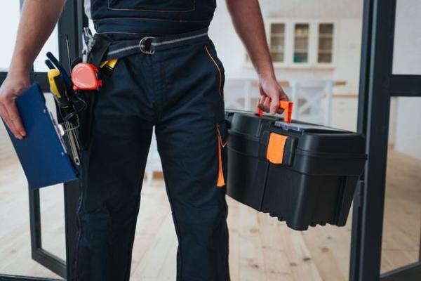Best Handyman Services in London: Simplify Your Home and Office Maintenance