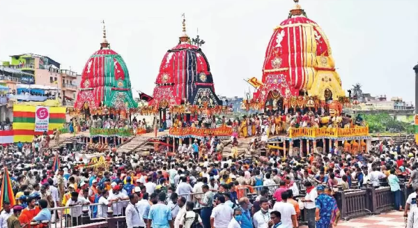 Enjoy Memorable Family Vacation Packages in Puri
