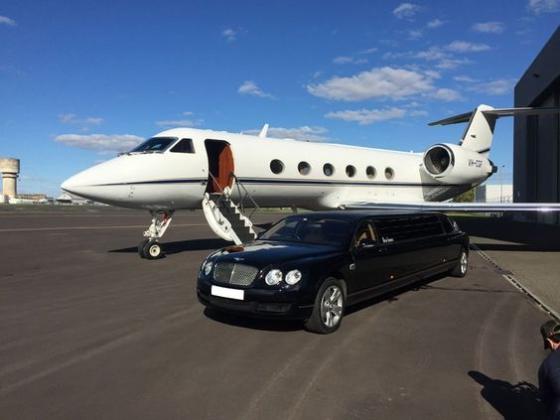 Hourly Car Service in New York - Comfort & Flexibility with Famous Drive