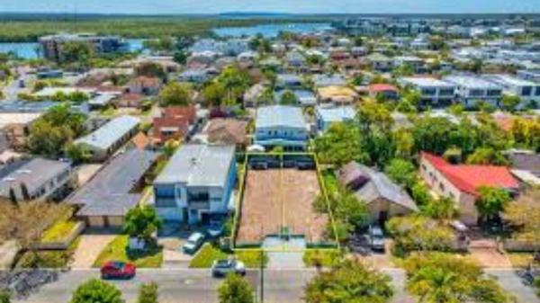Paradise Point Property For Sale