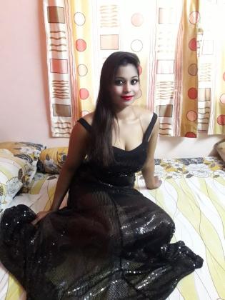 Perfect First Date with No Emotional Drama with Pune Call Girl