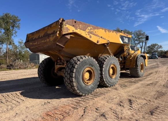 2008 Caterpillar 740