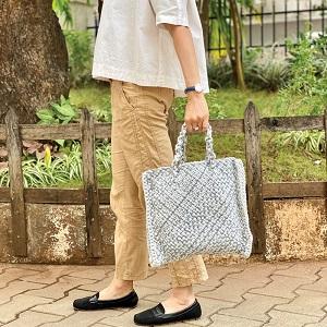 Elegant Office Lunch Bags for Ladies by Project1000