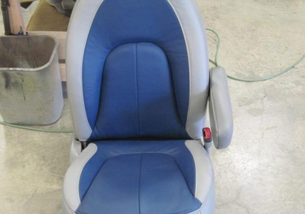 Find best-in-class Commercial Upholstery Service for convertible or vinyl top vehicles