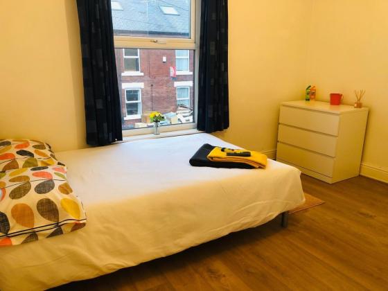 Find the affordable student living on Pomona Street, Sheffield