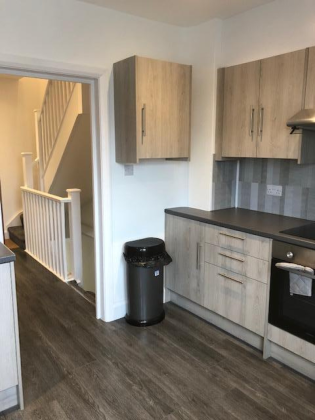 Student Living on Stoneleigh Broadway, Epsom: Comfortable and Affordable