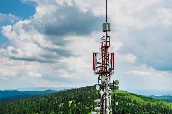 Trusted Cell Tower Lease Consultants for Landowners