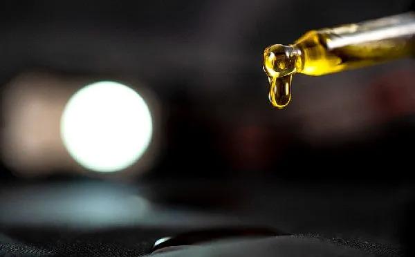 Buy Rick Simpson Oil in the UK – Effective Cannabis Oil for Pain Relief and More