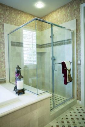 Expert Walk-In Shower Remodeling – Texas Senior Safety | Call Now!