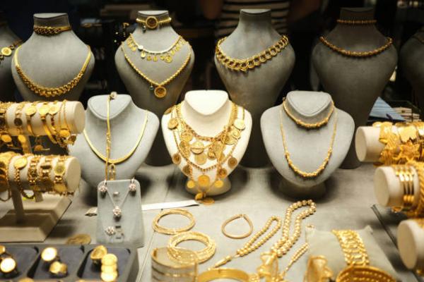 Gold Dealers Near Me - DGold