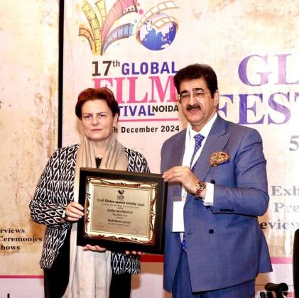 H.E. Diana Mickevičienė  Honored with 8th Hindi Cinema Samman