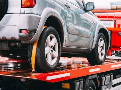 Heavy Duty Towing in my area | C & M Towing Charles Webster