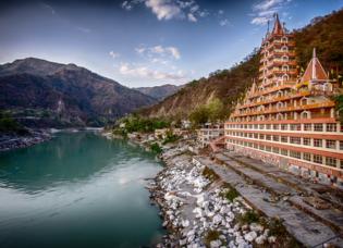 Plan Your Perfect Chardham Yatra with KBS Travels