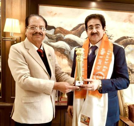 Sandeep Marwah Honoured with Atal Bihari Vajpayee Award