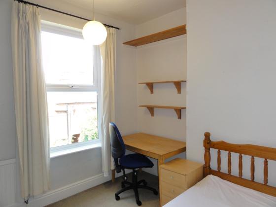 Student Living Options on Wayland Road, Sheffield