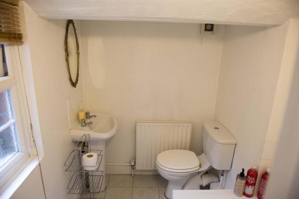 Best Student Accommodation on Victoria Road, Farnham
