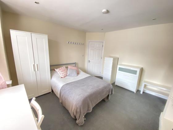 Discover Affordable Student Housing on Lower Court Road, Epsom!