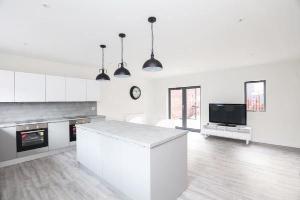 Find Budget-Friendly Student Accommodation on Well Meadow Drive, Sheffield!