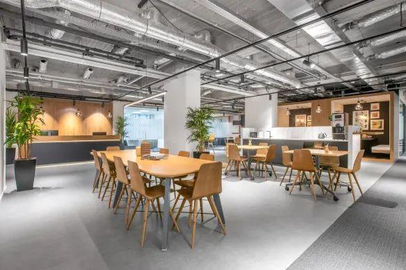Flexible Coworking Spaces – Fully Furnished & Ready to Use