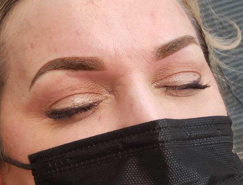 Hairstroke Brows – The Secret to Effortless, Salon-Perfect Eyebrows Daily
